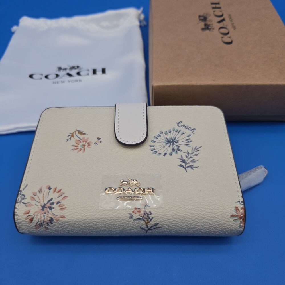 Coach Floral Zip Around Wallet Cream Multi Box Dust Bag New W/ Box